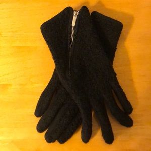 Echo Black Wool/Cashmere Tech Gloves with Zipper